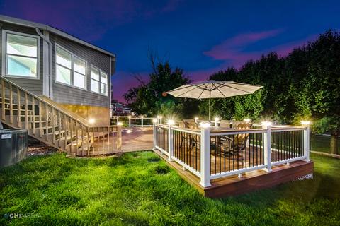 880 Deerpath Ln, Hoffman Estates, IL 60169 photo 3