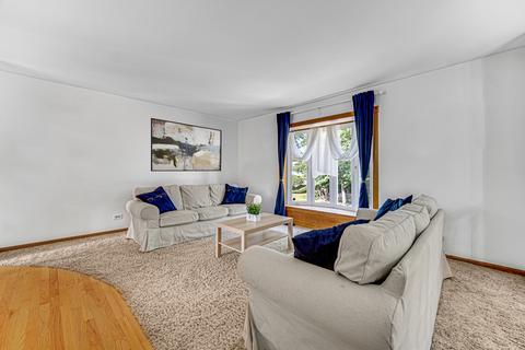 880 Deerpath Ln, Hoffman Estates, IL 60169 photo 4