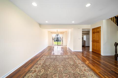 401 Buffalo Trl, Wheeling, IL 60090 photo 2