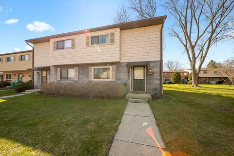 401 Buffalo Trl, Wheeling, IL 60090 photo 1