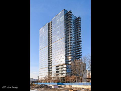 860 W Blackhawk St #2203, Chicago, IL 60642