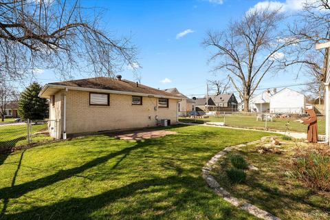 524 Adams St, Elgin, IL 60123 photo 7