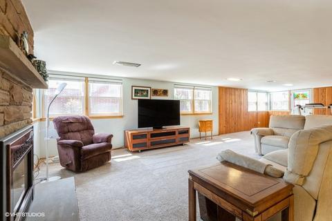 234 Cambridge Rd, Des Plaines, IL 60016 photo 14