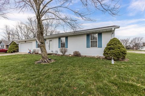 701 Castleton Dr, Champaign, IL 61821 photo 3