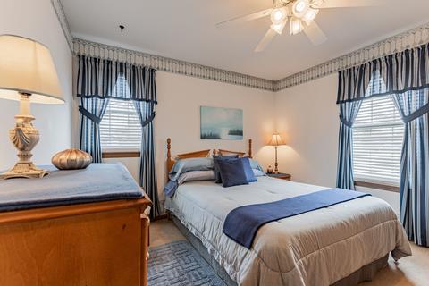 701 Castleton Dr, Champaign, IL 61821 photo 13