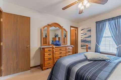 701 Castleton Dr, Champaign, IL 61821 photo 16