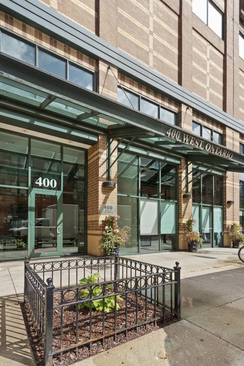 400 W Ontario St #701, Chicago, IL 60654