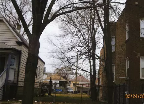 7824 S Kimbark Ave, Chicago, IL 60619