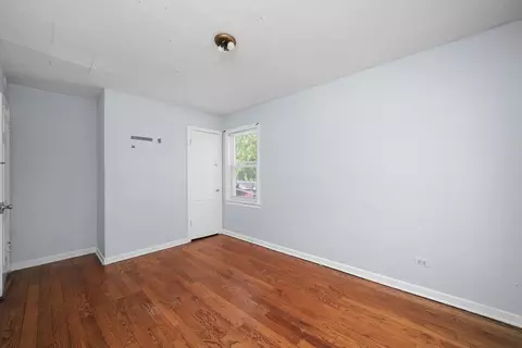 273 S Warrington Rd, Des Plaines, IL 60016 photo 7