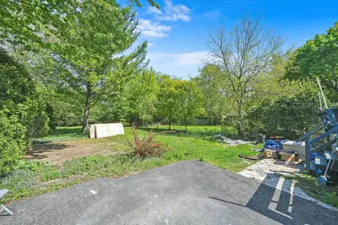 273 S Warrington Rd, Des Plaines, IL 60016 photo 27