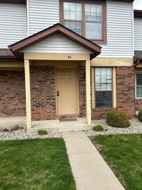 700 N Adelaide St #94, Normal, IL 61761