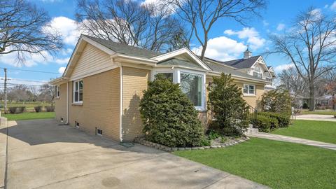 2622 Central Rd, Glenview, IL 60025 photo 4