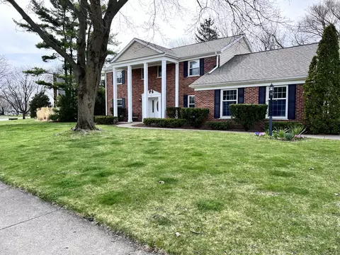 2 S050 Apache Dr, Wheaton, IL 60189 photo 1