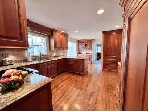 2 S050 Apache Dr, Wheaton, IL 60189 photo 3
