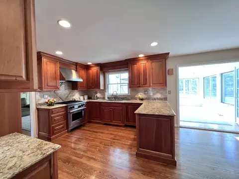 2 S050 Apache Dr, Wheaton, IL 60189 photo 4