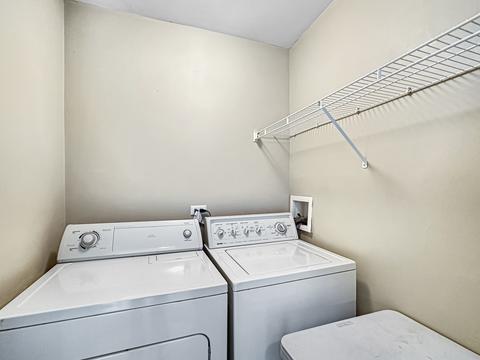 1782 Kelberg Ave, Hoffman Estates, IL 60192 photo 21