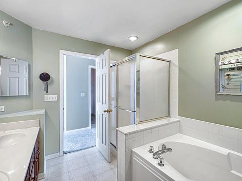 1782 Kelberg Ave, Hoffman Estates, IL 60192 photo 18