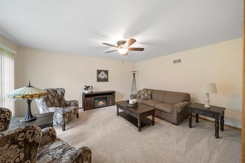 1908 Spring Dale Dr, Spring Grove, IL 60081 photo 3
