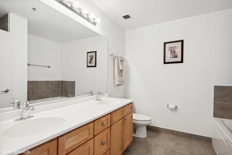 41 E 8th St #1802, Chicago, IL 60605 photo 12