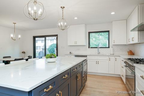 6521 Rodgers Dr, Willowbrook, IL 60527 photo 12