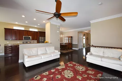 3881 Valhalla Dr, Elgin, IL 60124 photo 17