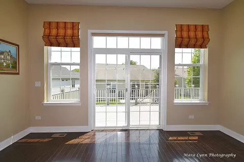 3881 Valhalla Dr, Elgin, IL 60124 photo 18