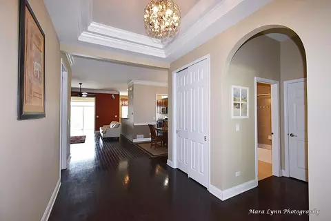 3881 Valhalla Dr, Elgin, IL 60124 photo 6