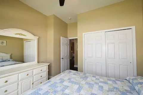 3881 Valhalla Dr, Elgin, IL 60124 photo 24