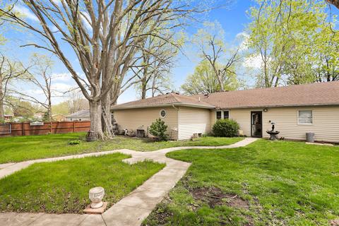 824 N Elm Blvd, Monticello, IL 61856 photo 5