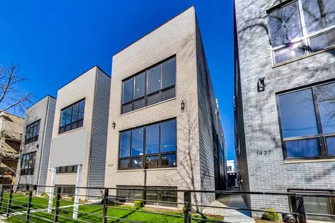 1437 N California Ave #1, Chicago, IL 60622
