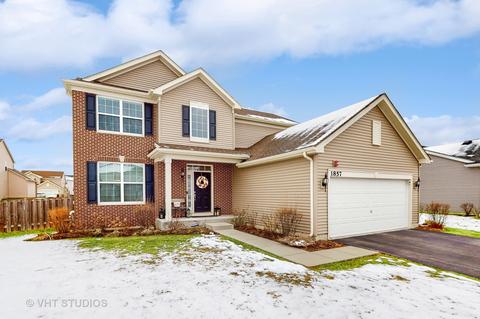 1857 Prospect Dr, Hoffman Estates, IL 60192