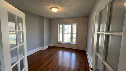 565 Columbia Ave, Elgin, IL 60120 photo 5
