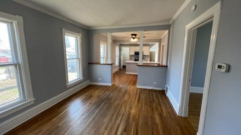 565 Columbia Ave, Elgin, IL 60120 photo 4