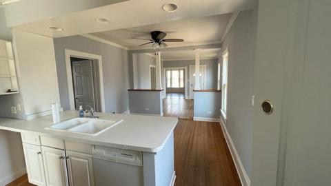 565 Columbia Ave, Elgin, IL 60120 photo 3