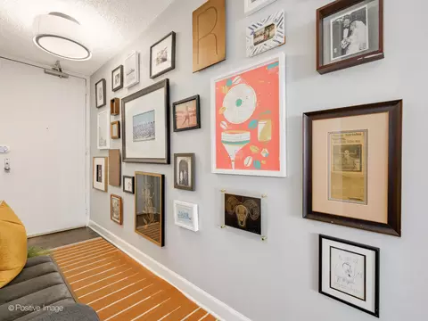 30 E Huron St #1804, Chicago, IL 60611 photo 2