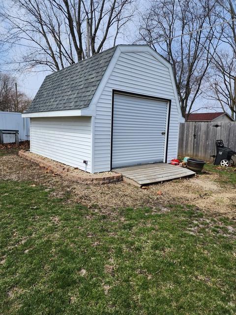 512 W North St, Mclean, IL 61754 photo 4