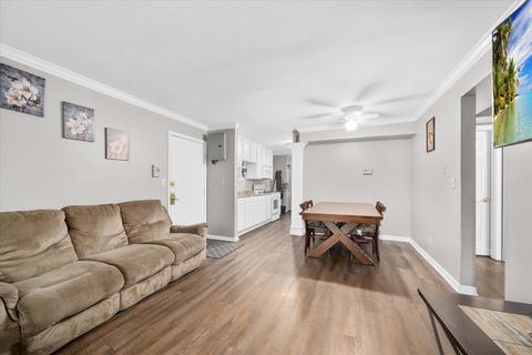 1980 Tall Oaks Dr #1A, Aurora, IL 60505 photo 4