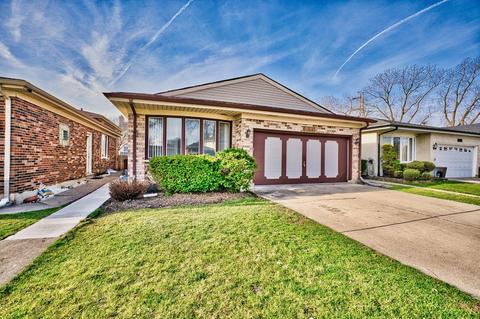 4619 Birchwood Ave, Skokie, IL 60076