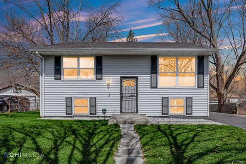 2449 Apache Ave, Sauk Village, IL 60411