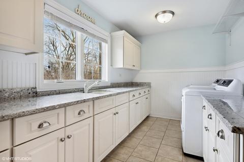 241 E Vallette St, Elmhurst, IL 60126 photo 27