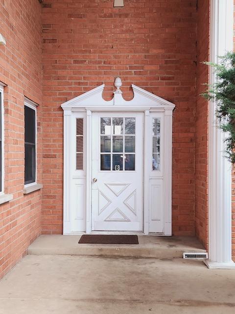 1450 Wing St #2B, Elgin, IL 60123 photo 2