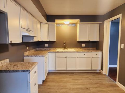 1450 Wing St #2B, Elgin, IL 60123 photo 3