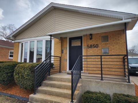 5850 S Narragansett Ave, Chicago, IL 60638