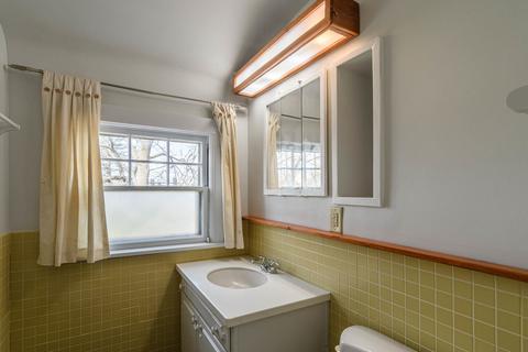 1015 Larkin Ave, Elgin, IL 60123 photo 13