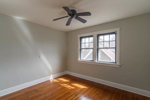 1015 Larkin Ave, Elgin, IL 60123 photo 11