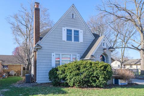 1015 Larkin Ave, Elgin, IL 60123 photo 1