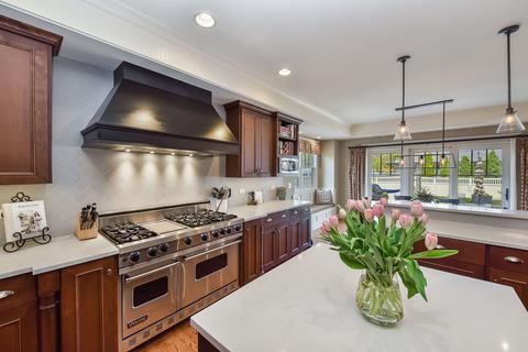 427 Ranch Rd, Wheaton, IL 60187 photo 8