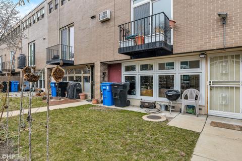 1373 E 55th Pl, Chicago, IL 60637 photo 2