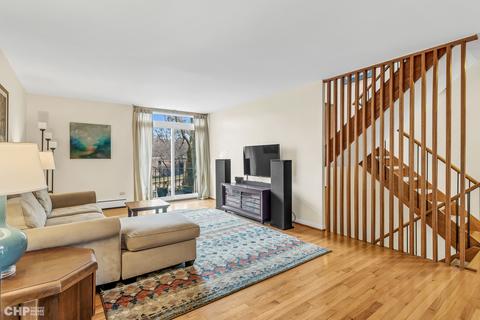 1373 E 55th Pl, Chicago, IL 60637 photo 11