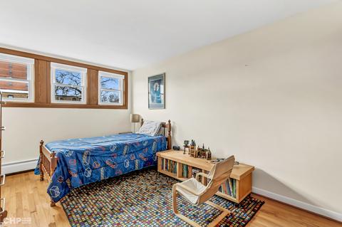 1373 E 55th Pl, Chicago, IL 60637 photo 14